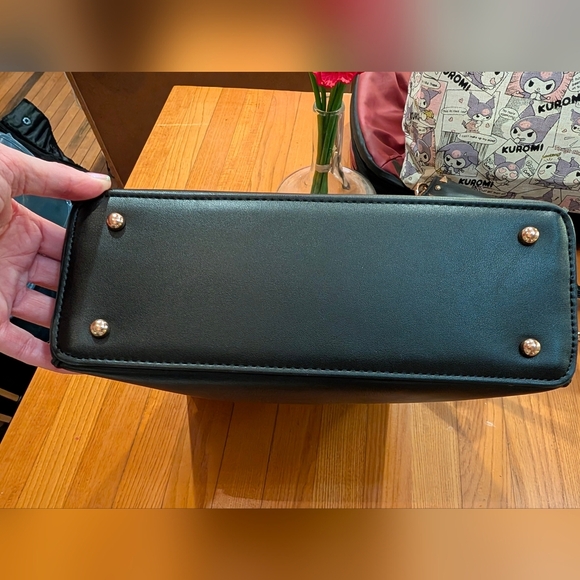 Black Diana leather purse (crossbody or tote) - Picture 8 of 12